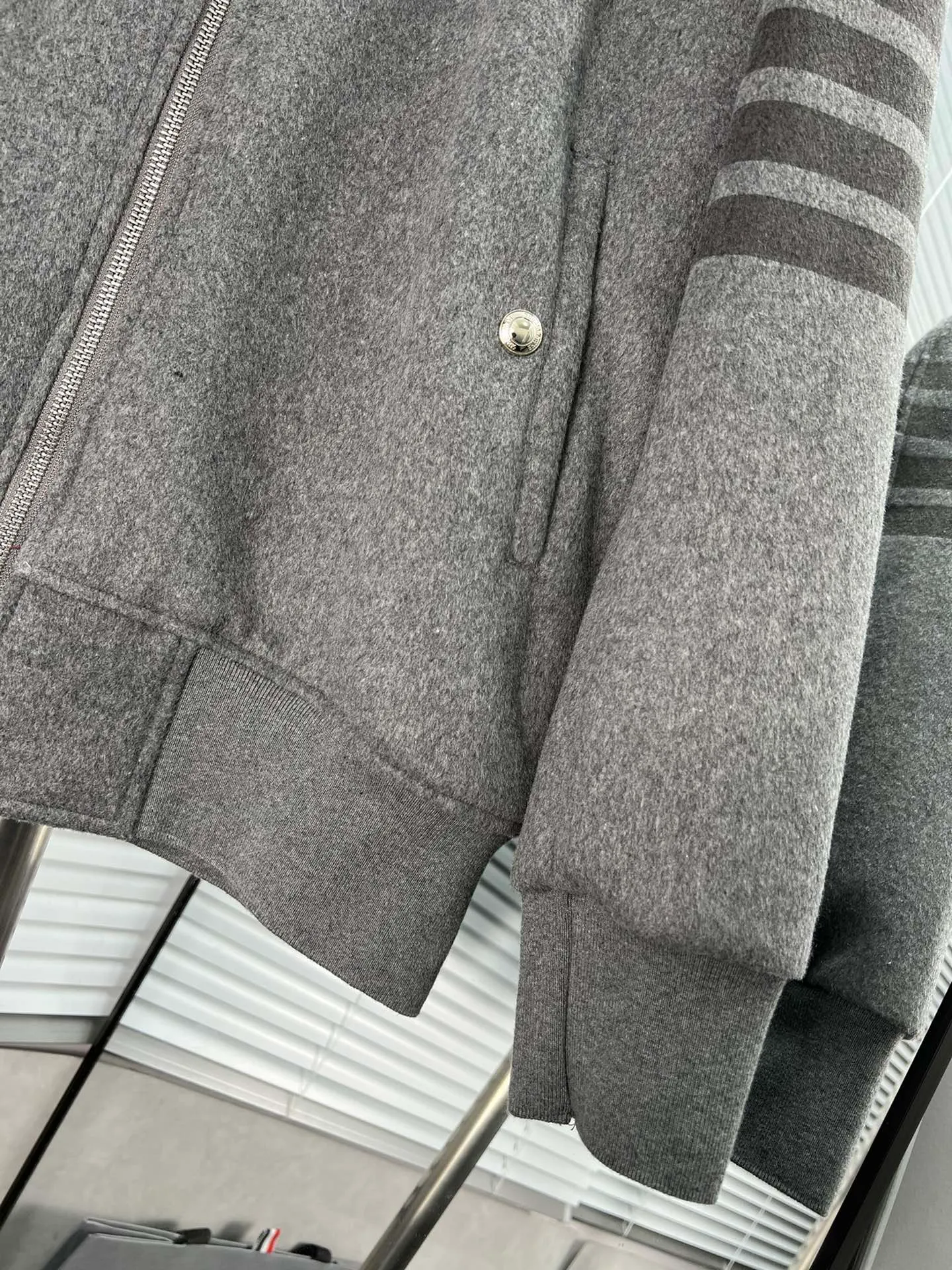THOM BROWNE🇳🇱 %70 ， 700 ， ， Sizes 1234
